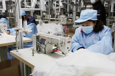陜西咸陽首家醫(yī)用一次性防護(hù)服生產(chǎn)企業(yè)獲批醫(yī)療器械生產(chǎn)